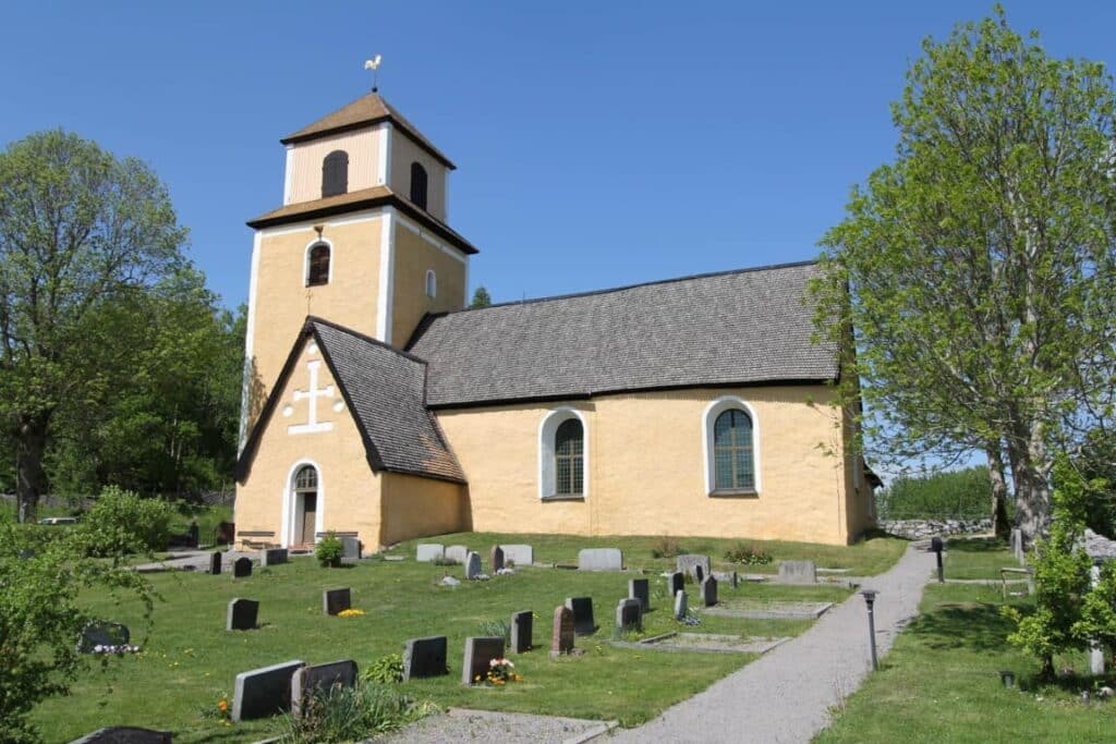 Häggeby kyrka